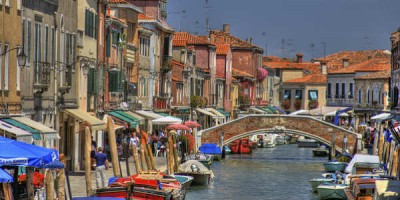 Skottúr á skottúr ofan og á allra ódýrasta hátt.