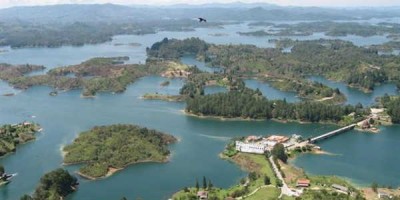 Á bökkum Amazon er bærinn Nazareth sem meinar nú ferðamönnum að heimsækja. Mynd TN