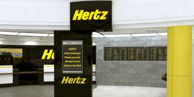 Hjá Hertz er háum fjárhæðum smurt ofan á bílaleiguverð sé bíl skilað án þess að tankurinn sé fylltur. Mynd dhub limited