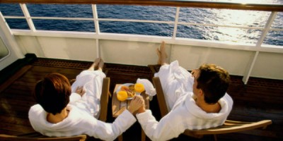 Neistinn farinn úr sambandinu? Sleppið prestinum og kveikið hann sjálf í dúllulegri siglingu.