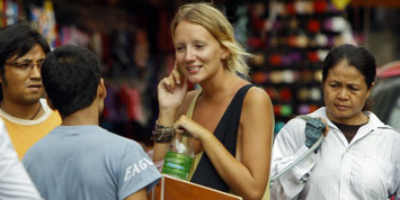 Það er ömurlegt að lenda í höndum svindlara erlendis. 