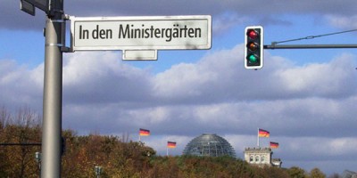 Sjarmi Berlínar liggur í sögunni og fólkinni í borginni. Sama fólkið er komið með upp í háls af miklum fjölda ferðamanna