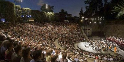 Það er ekkert sem kemur í veg fyrir dúllerí í Barcelóna vel fram í október þó hitastig sjávar fari lækkandi.