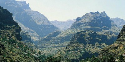 Upp, upp mín sál. Líka á Kanarí. Þar er meira að upplifa en sendnar strendur.