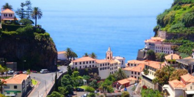 Ólíkt Kanaríeyjum er Madeira stórkostleg náttúrusmíð og eins og Fararheill hefur sagt áður: ein fallegasta eyja á Atlantshafi