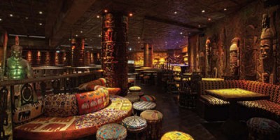 Það er yndisleg hallarstemming yfir hlutunum á veitingastaðnum Shaka Zulu í London.