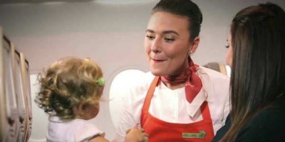 Aðeins eitt flugfélag býður sérstaka barnaþjónustu á lengri flugleiðum. Mynd Ethidad