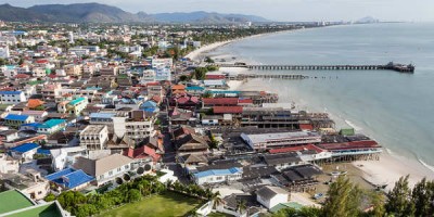 Útsýn yfir Hua Hin sem er æði skemmtileg og vel hægt að dunda margt á rúmri viku án þess að leiði sæki að. Mynd John Cook