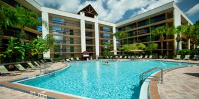 Ekki mjög amalegt hótel og í næsta nágrenni við barnaveröld Disney í Orlando.