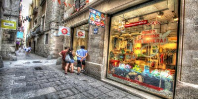 Er hugmyndin að kaupa eitthvað dýrt á Spáni? Fáðu þá vaskinn endurgreiddann við brottför. Mynd Tokyographer