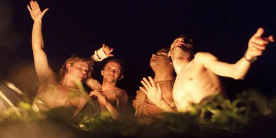 Nekt er fjarri því launingamál í Cap d´Agde í Frakklandi. Mynd Quintin Gloriaux