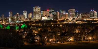 Það er ágætt að eyða peningum í Edmonton borg samanborið við Reykjavíkina. Mynd Jeff Wallace