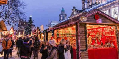 Jólamarkaðurinn í Belfast ekki jafn heillandi og margir aðrir slíkir en verðlag í verslunum hér ætti að hjálpa. Mynd visit Belfast