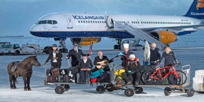 Útreið, skokk, fjallgöngur, sleðaferðir, rokktónleikar. Ýmislegt spennandi í boði með starfsfólki Icelandair. Mynd Icelandair